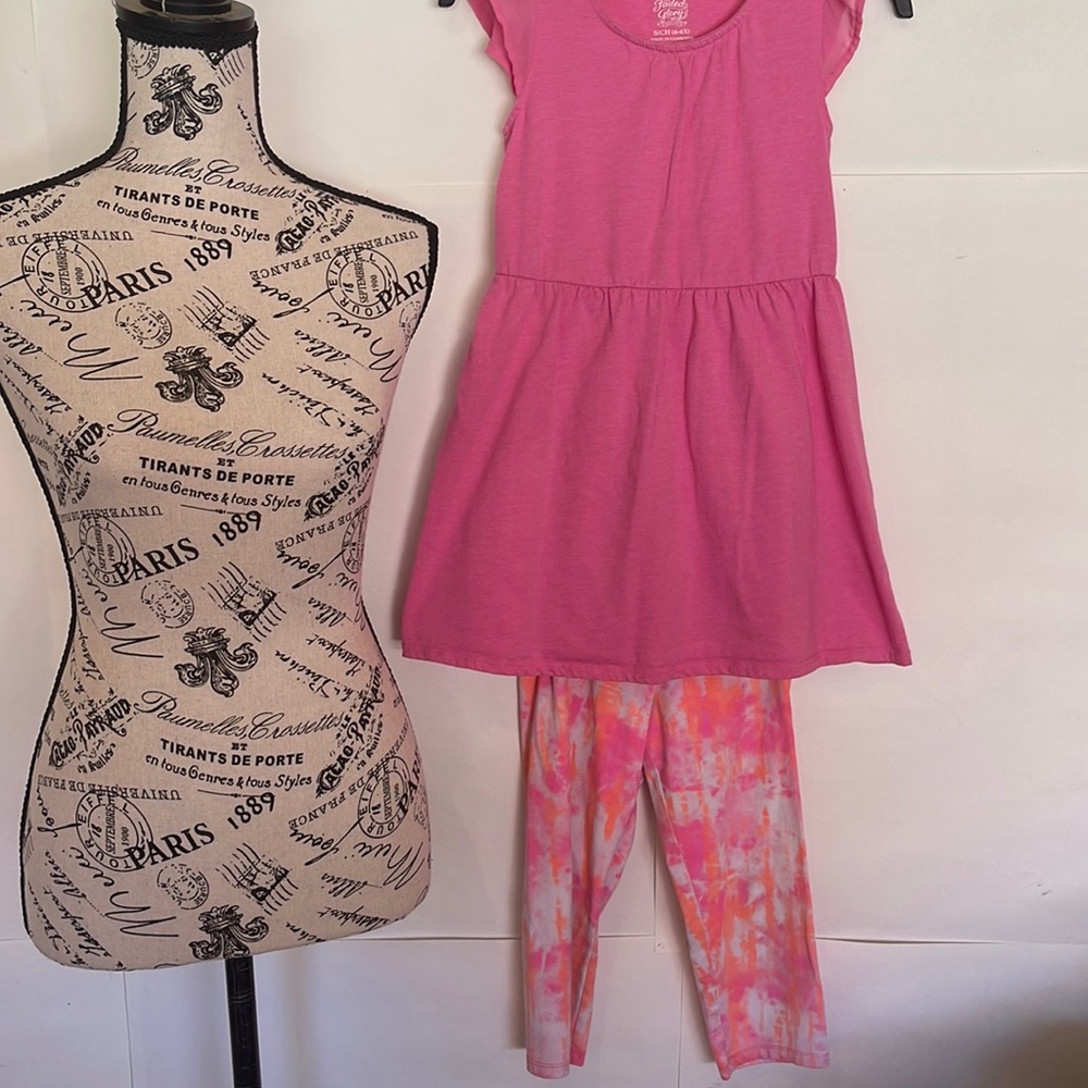 Faded glory top is 6/6X So pants XS/S 7/8. Mixed set but cutesmall mark sale